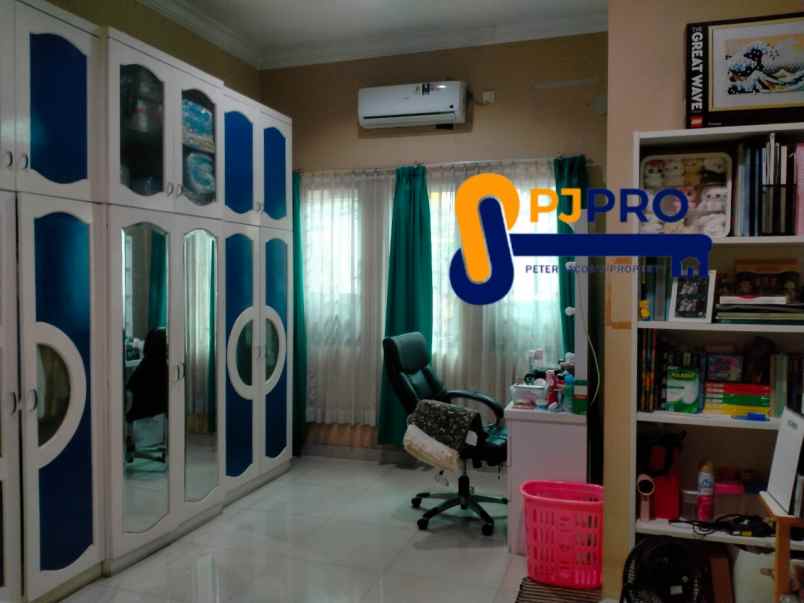 dijual rumah cluster harapan indah