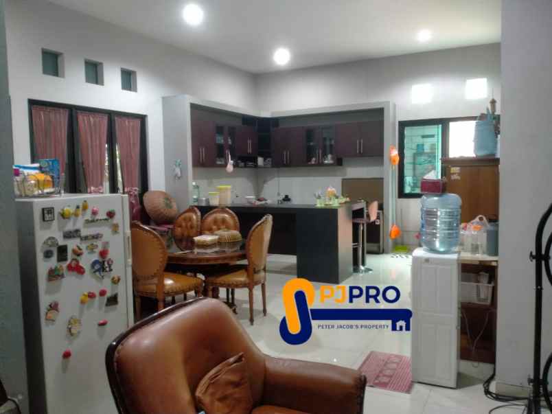 dijual rumah cluster harapan indah