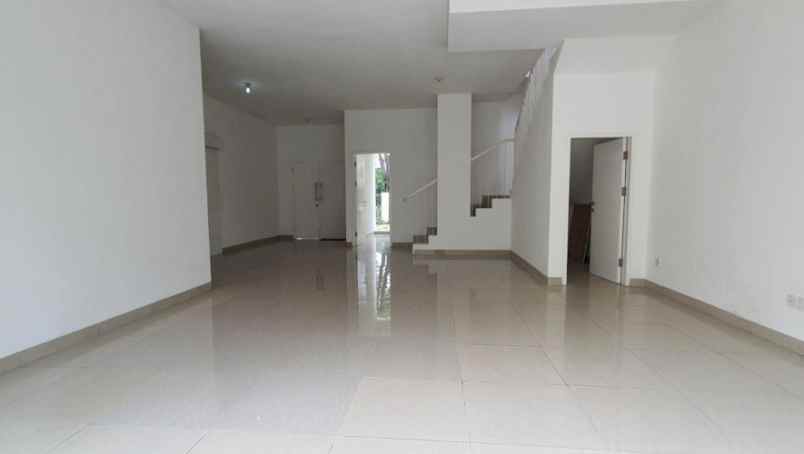 dijual rumah cluster lantana jgc