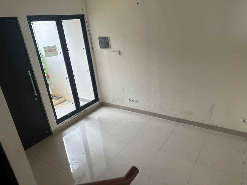 dijual rumah cluster lavesh harapan