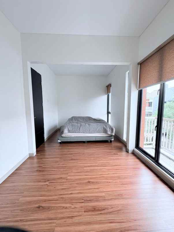 dijual rumah cluster lavesh kota