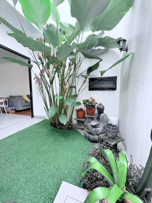 dijual rumah cluster lavesh kota