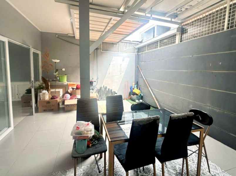 dijual rumah cluster paradise regency