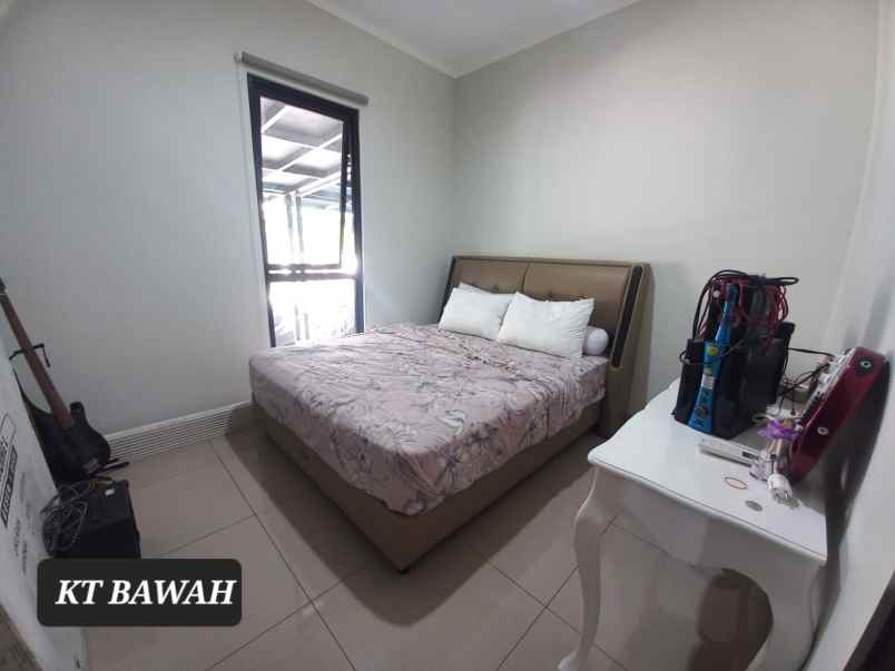 dijual rumah cluster regia summarecon