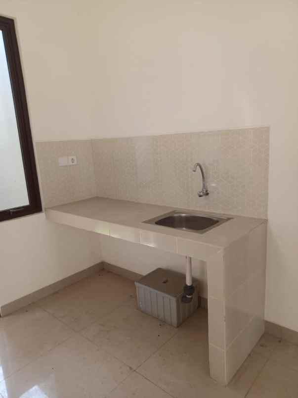 dijual rumah cluster shinano jakarta