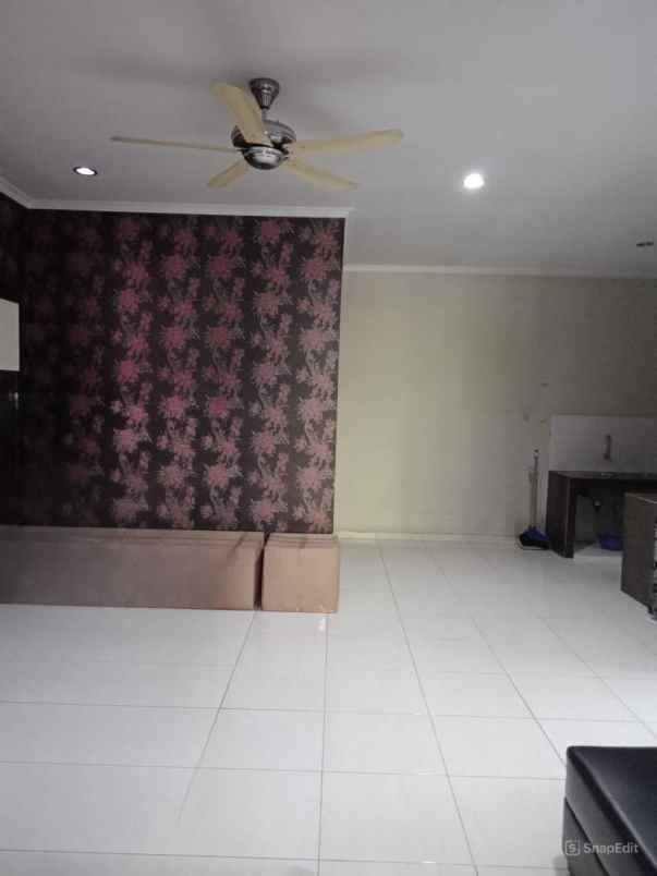 dijual rumah cluster teresta metland