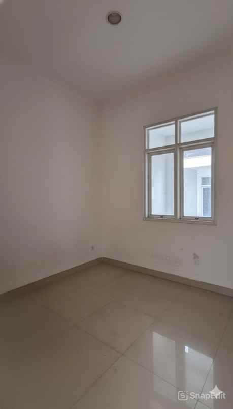 dijual rumah cluster thames jgc