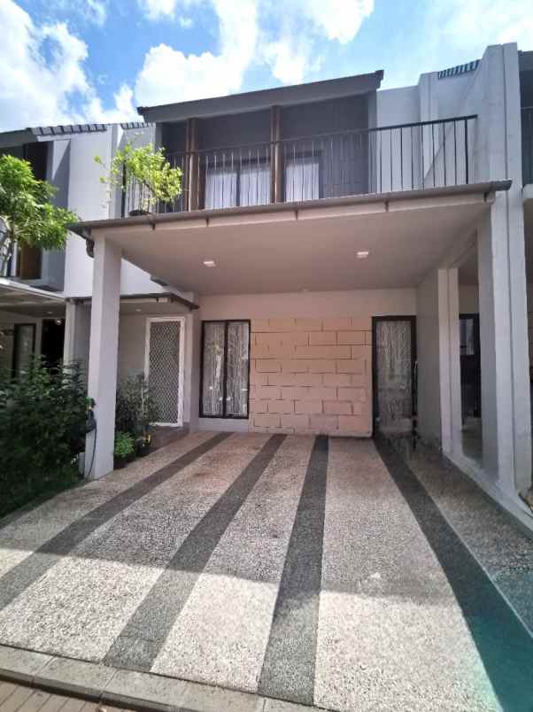 dijual rumah cluster wisteria metland