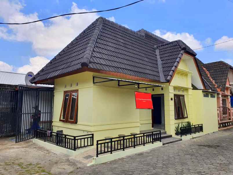 dijual rumah condongcatur kec depok