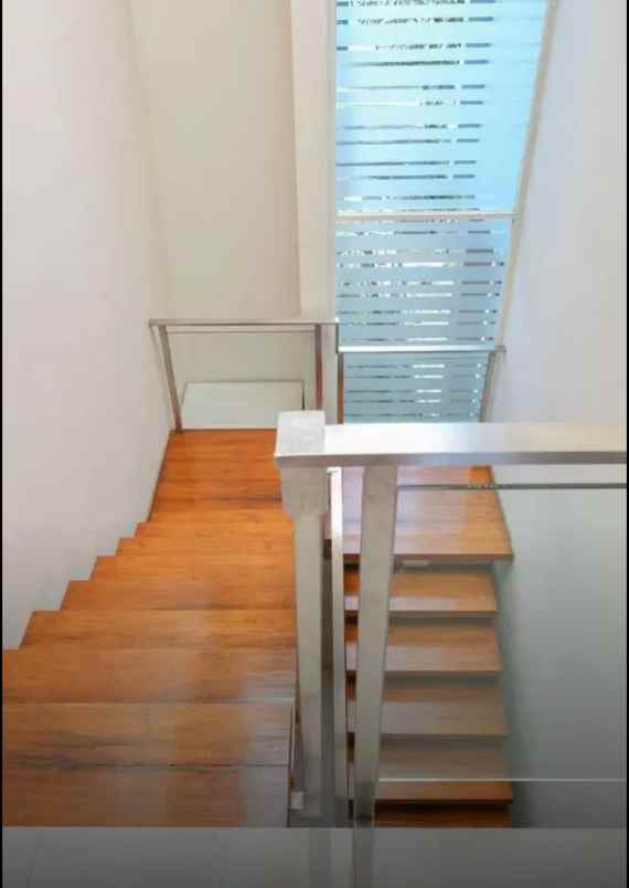 dijual rumah dago resort pakar