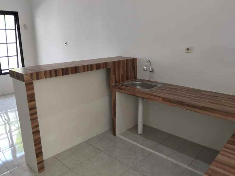 dijual rumah di bangetayu wetan semtim semarang