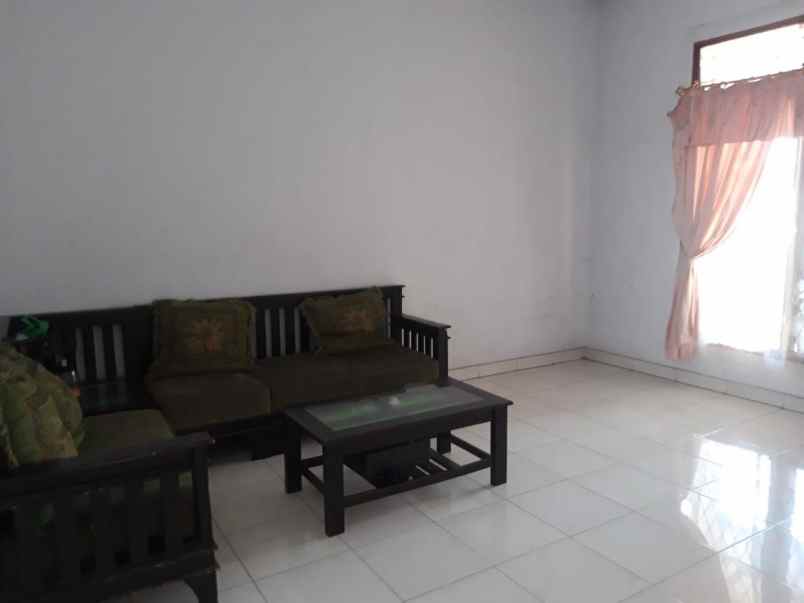dijual rumah di beji depok jawa barat