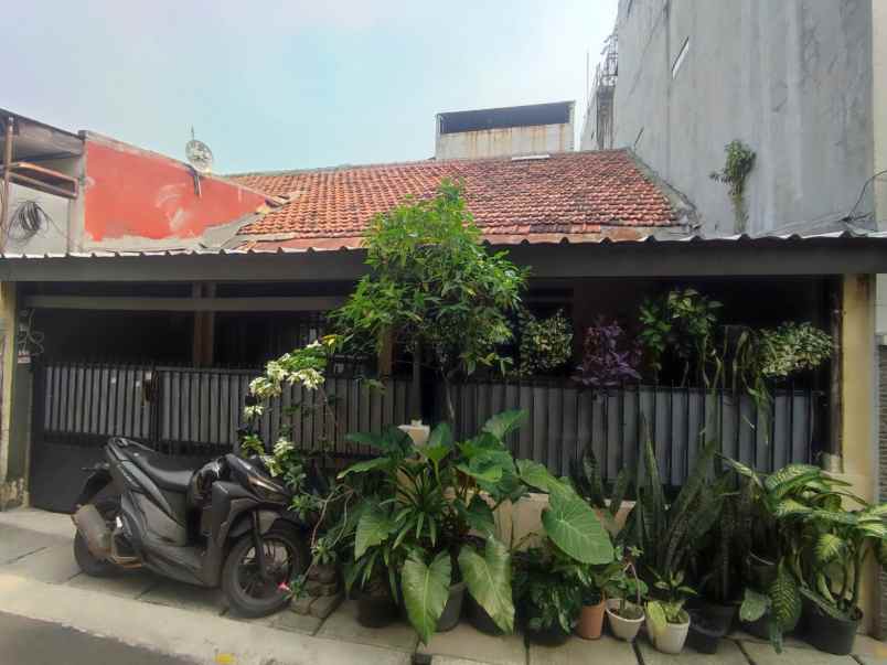 dijual rumah di bendungan hilir jakarta pusat