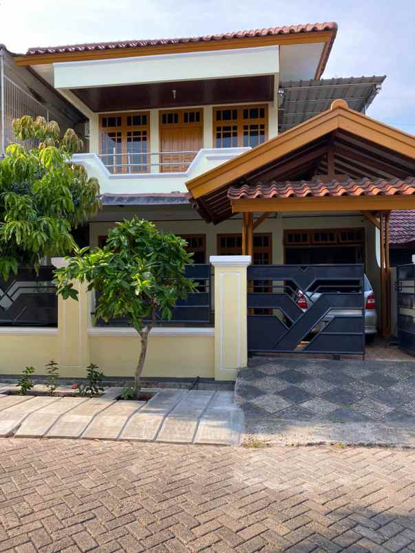 dijual rumah di eramas 2000 jakarta timur