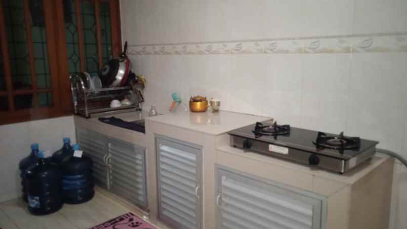 dijual rumah di eramas 2000 jakarta timur