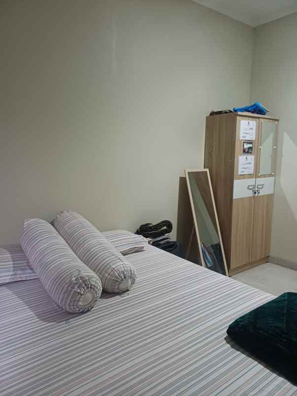 dijual rumah di kavling dprd ciracas jaktim