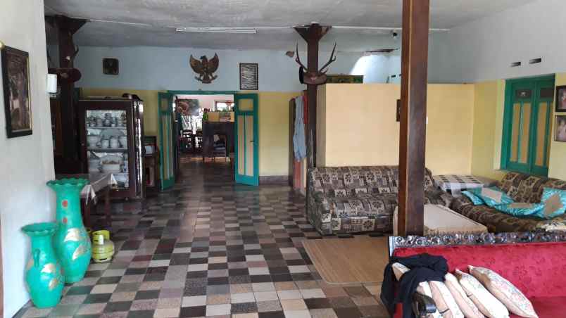 dijual rumah di kawasan vila kota batu