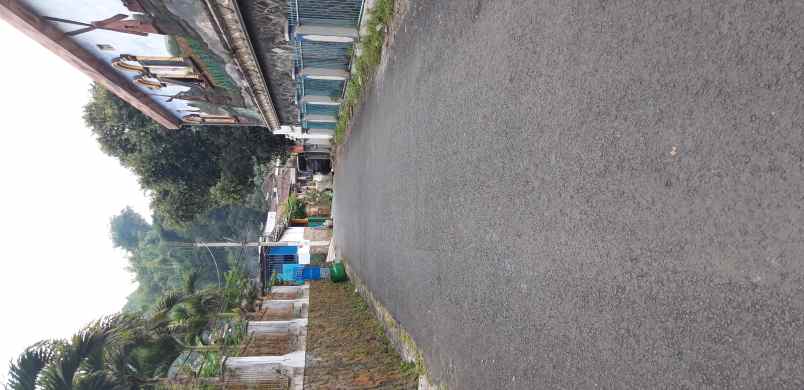 dijual rumah di kawasan vila kota batu