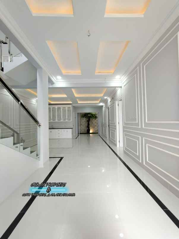 dijual rumah duren sawit