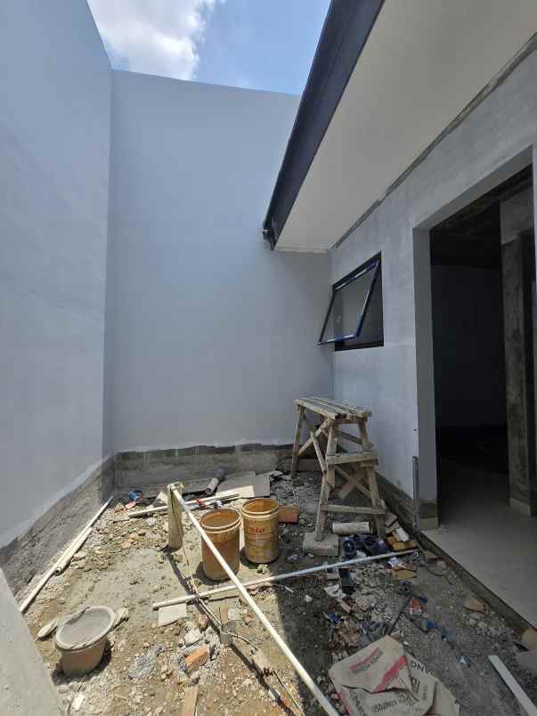 dijual rumah duren sawit jakarta timur