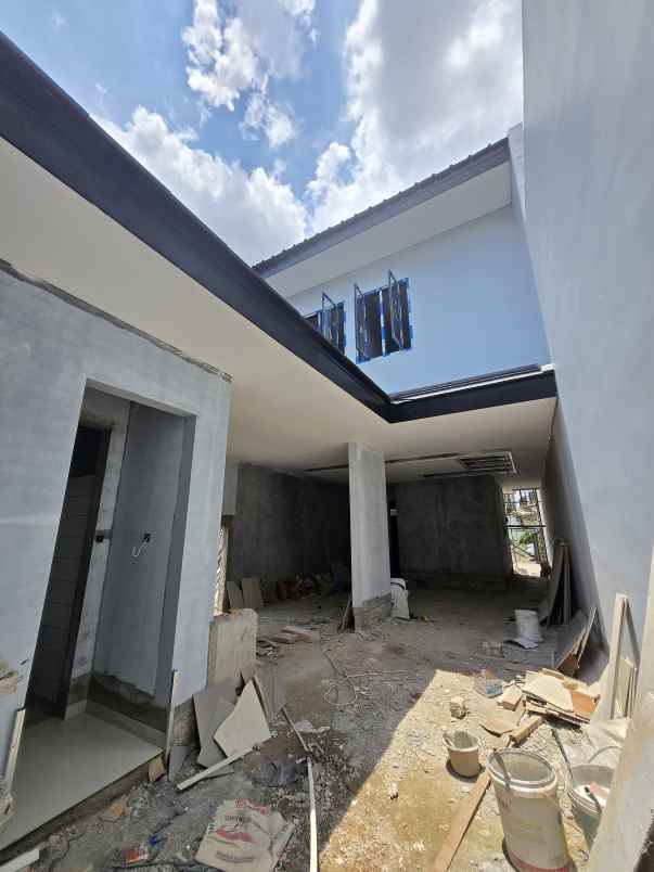 dijual rumah duren sawit jakarta timur