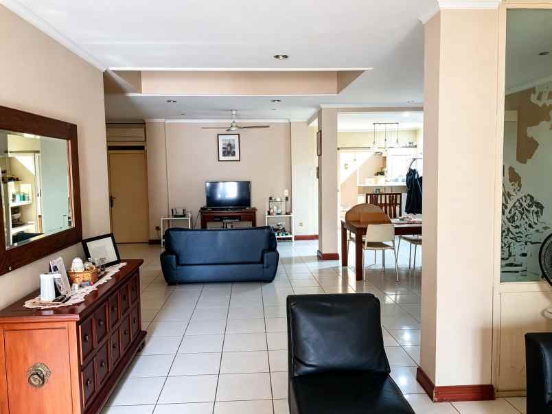 dijual rumah duren tiga