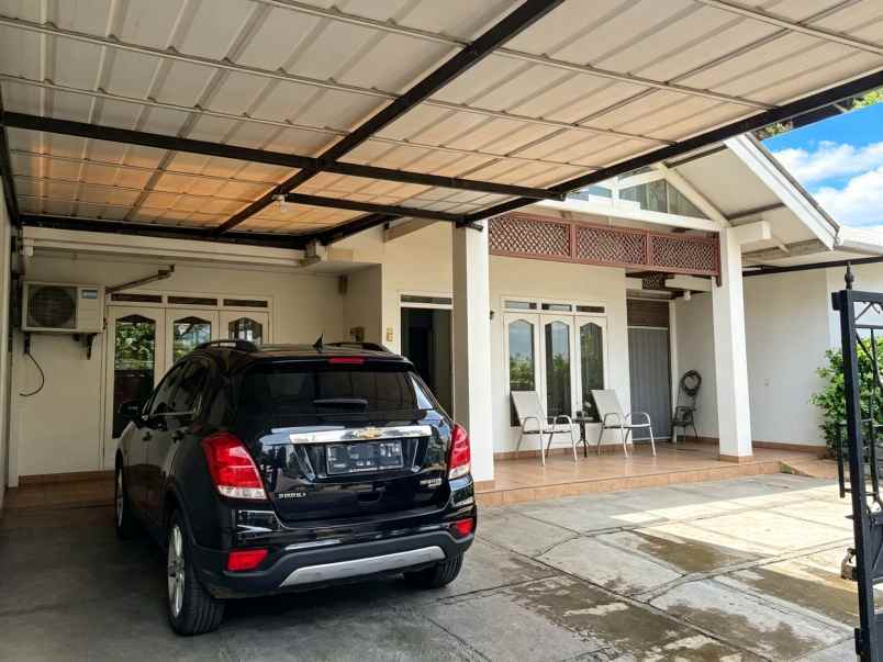 dijual rumah duren tiga