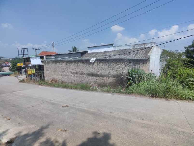 dijual rumah eks toko