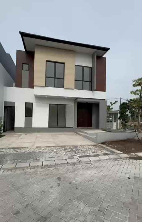 dijual rumah graha famili alba