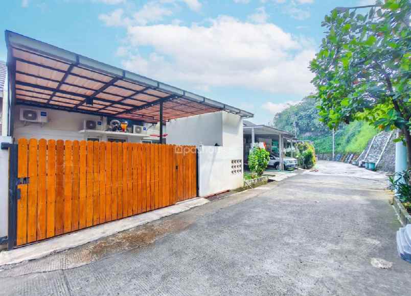 dijual rumah graha selaras cibinong bogor