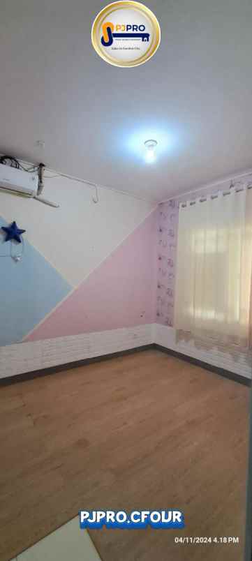 dijual rumah green ara residence