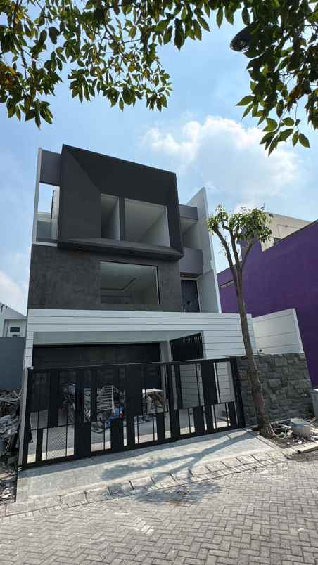 dijual rumah greenwood citraland