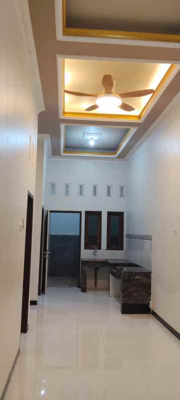 dijual rumah gunung anyar emas