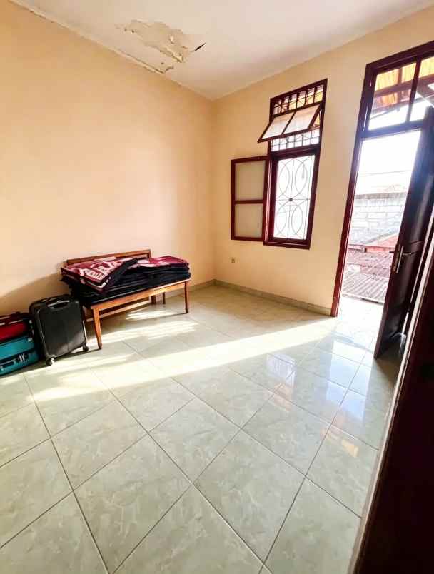 dijual rumah harapan baru
