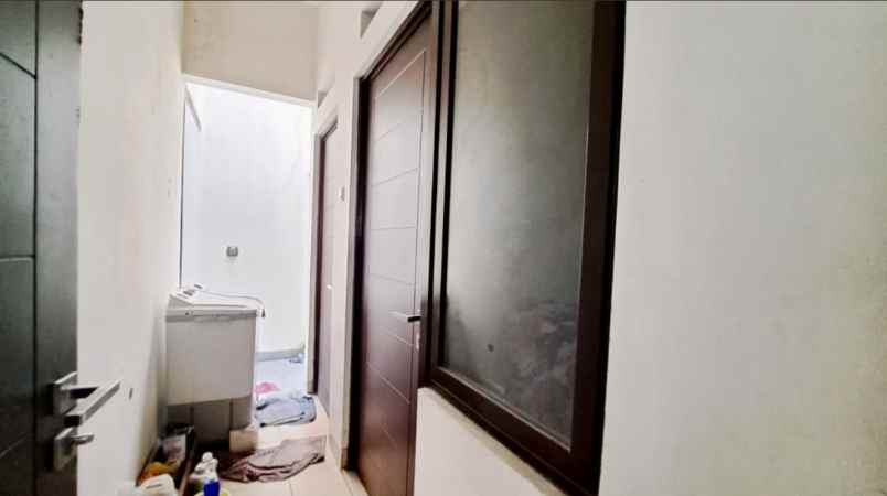dijual rumah harapan indah
