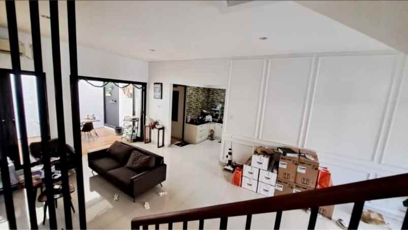 dijual rumah harapan indah