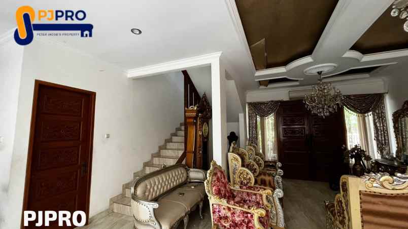 dijual rumah harapan indah cluster