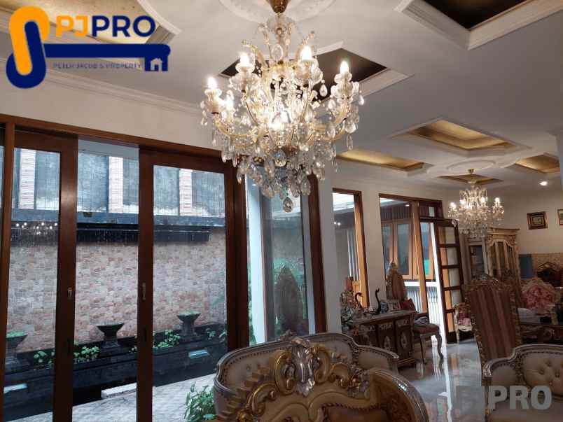 dijual rumah harapan indah cluster