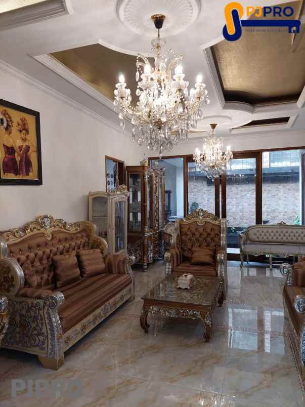 dijual rumah harapan indah cluster