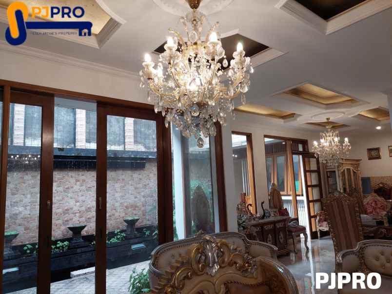 dijual rumah harapan indah cluster