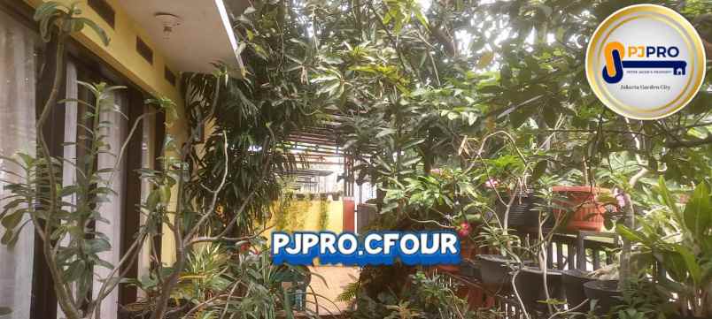 dijual rumah harapan indah cluster aralia