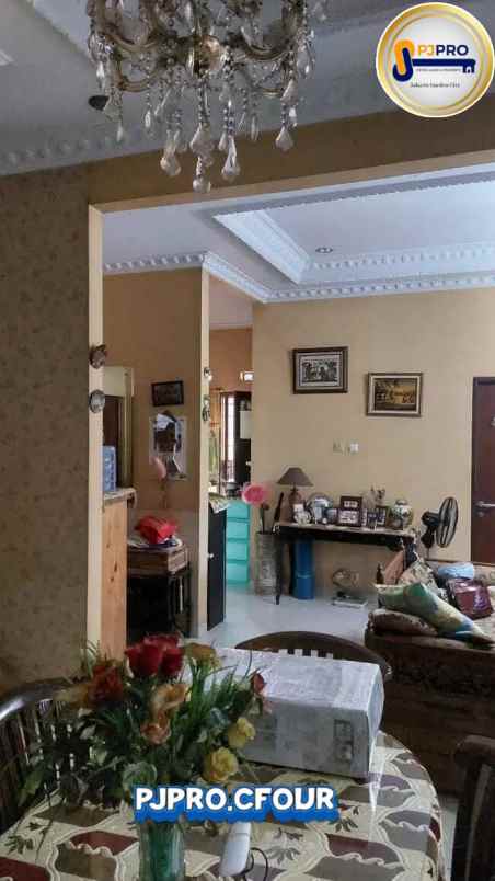 dijual rumah harapan indah cluster aralia