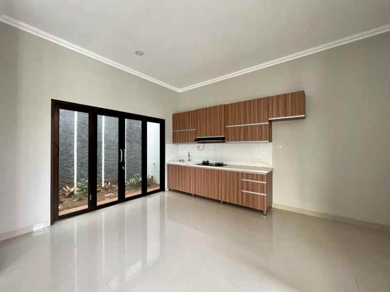 dijual rumah hook baru di duren sawit