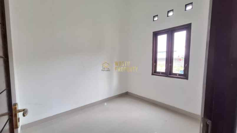 dijual rumah imogiri