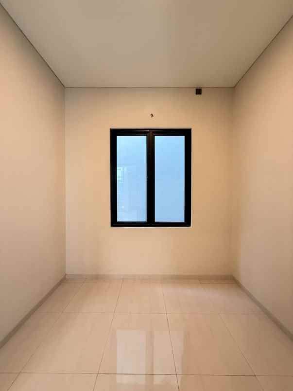 dijual rumah jagakarsa jakarta selatan