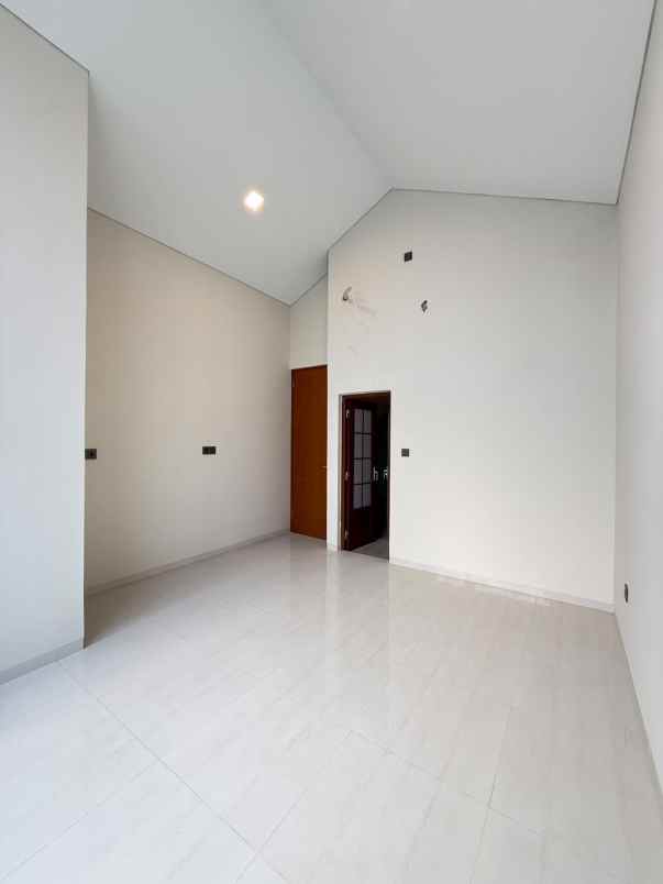 dijual rumah jagakarsa jakarta selatan