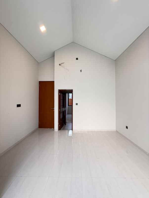dijual rumah jagakarsa jakarta selatan