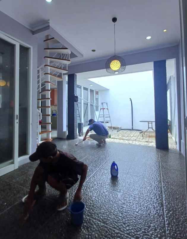 dijual rumah jagakarsa raya