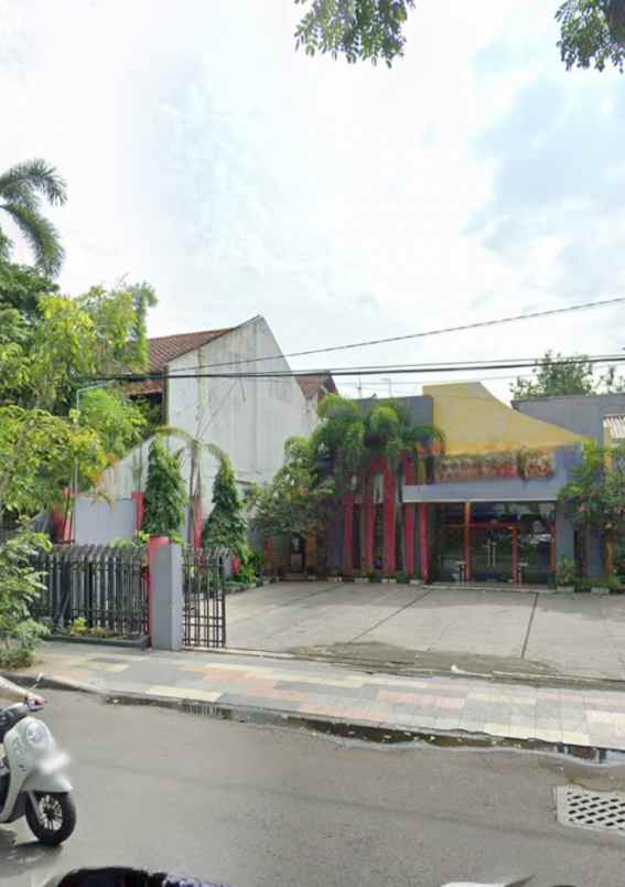 dijual rumah jalan arjuno
