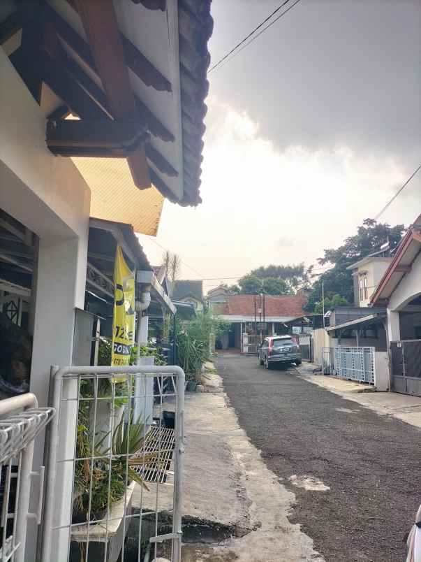 dijual rumah jalan budi